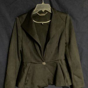 LADIES SIZE 4 BLACK BLAZER